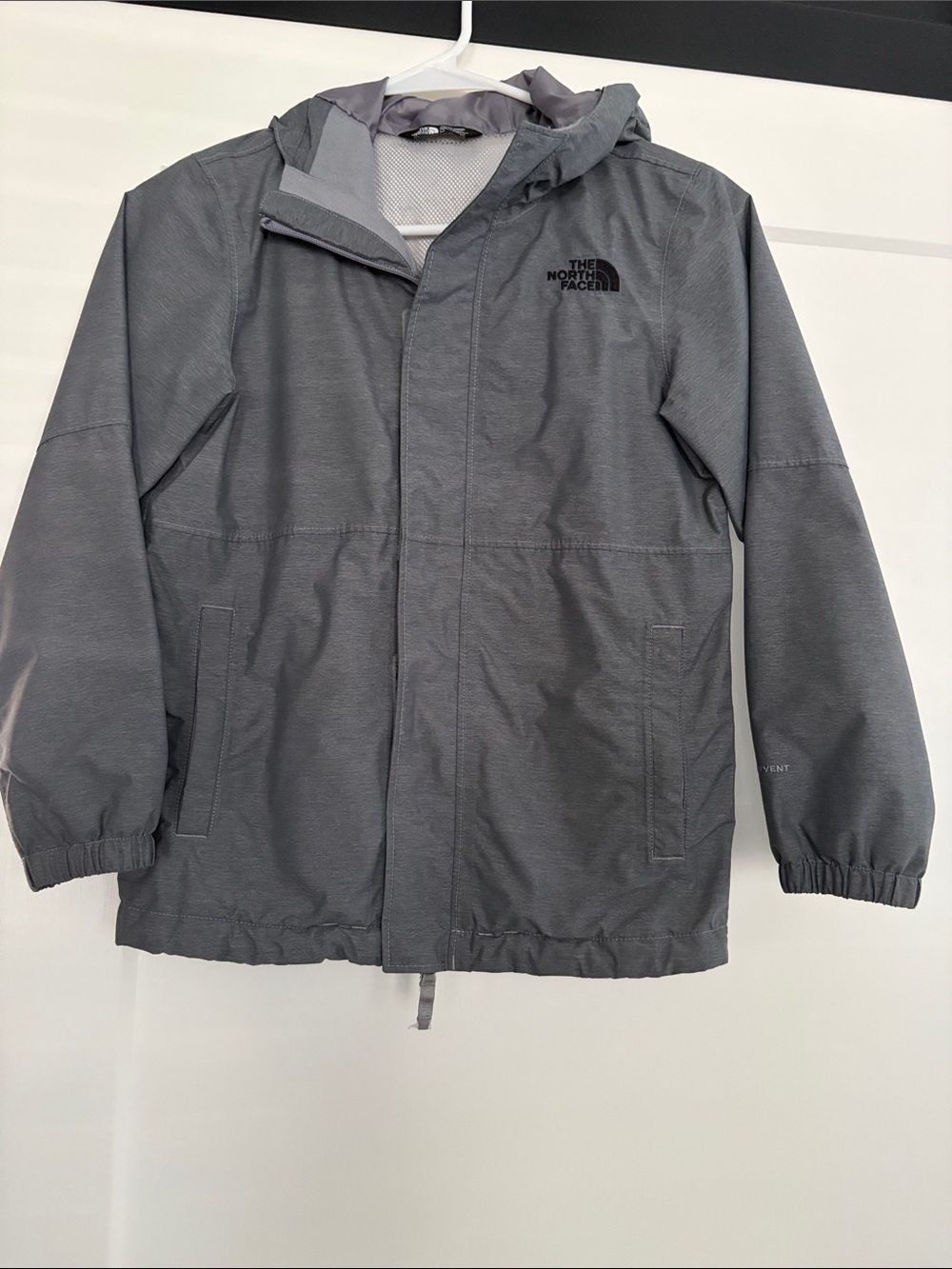 The North Face Kids Waterproof Hooded Raincoat - Gray. Youth size Small 7/8